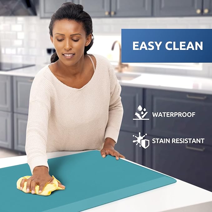 KitchenClouds Kitchen Mat Cushioned Anti Fatigue Kitchen Rug 17.3"x39" Waterproof Non Slip Kitchen Rugs and Mats Standing Desk Mat Comfort Floor Mats for Kitchen House Sink Office (Green)