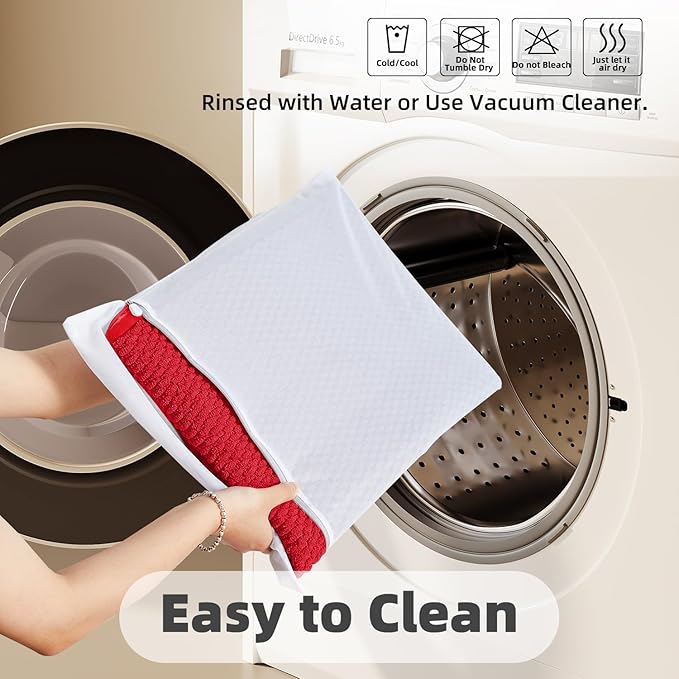 Christmas Bathroom Rugs Non Slip Washable, Super Absorbent Thin Bath Mat Quick Dry Low Pile Bathroom Rug, Red 24"x47"