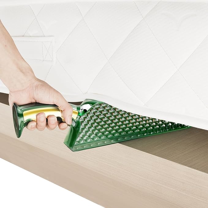 Mattress Lifter Wedge and Bed Maker Tool for Changing Sheets - Easy Lifter Mattress Riser for Bed Making - Helps Lift The Mattress and Hold The Mattress Alleviating Back Pain (1 Piece)