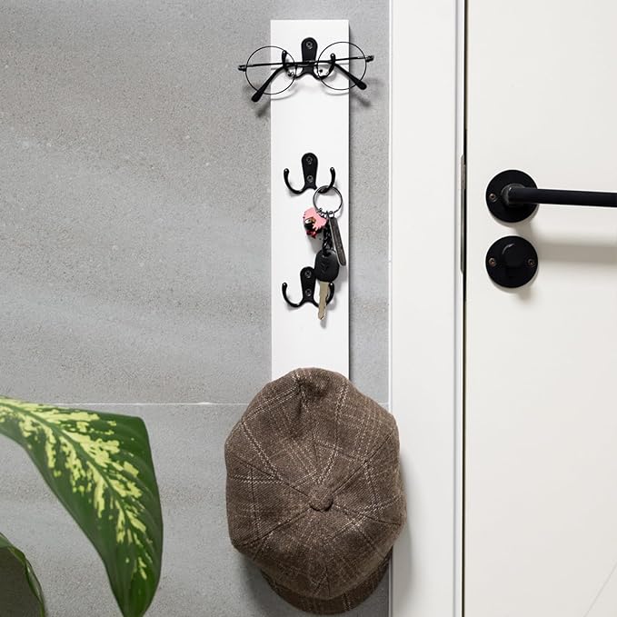 Vertical Wall-Mounted Key Holder – Stylish Entryway Hook Rack, Perfect for Narrow Spaces – Ideal Storage Solution for Keys, Scarves, Wallets, Belts, and Dog Leashes – Rustic Wood Key Hanger
