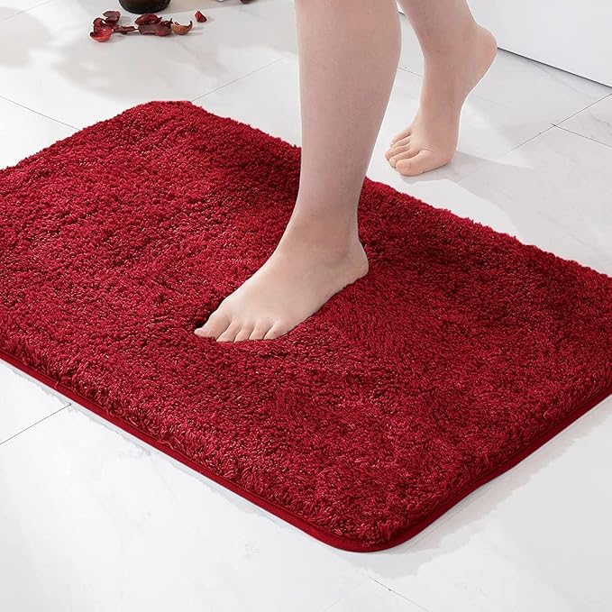 MIULEE Christmas Red Extra Thick Non Slip Bathroom Rug Shaggy Soft Bath Mat Plush Microfiber Absorbent Water for Shower Tub Machine Washable (24x44 Inches)