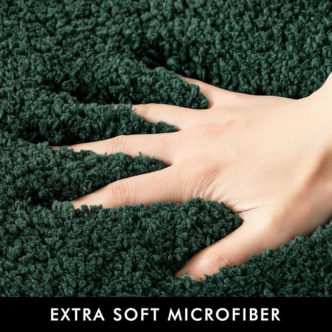 MIULEE Christmas Dark Green Absorbent Bath Rugs, Soft Large Bathroom Mats Non-Slip and Quick-Drying for Bathroom Bathtub Showers, Machine Washable Carpet (24 x 36 Inches)