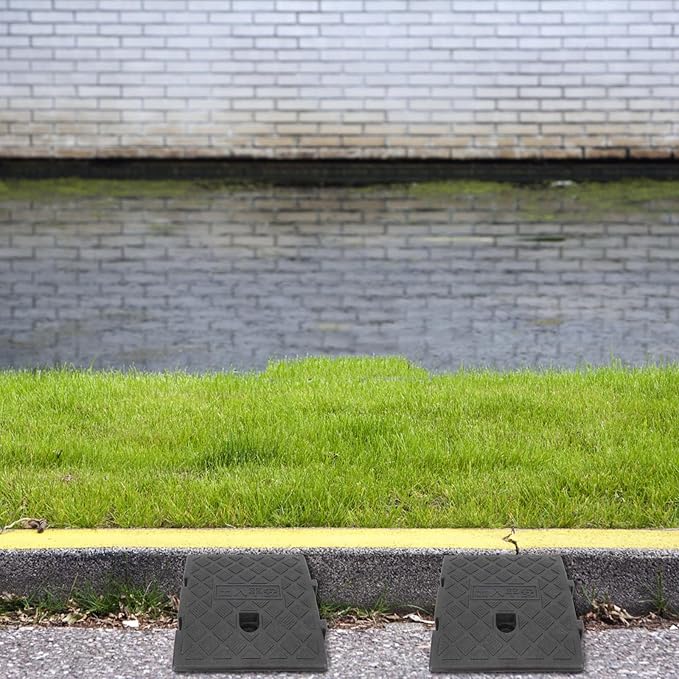 Plastic Slope Ramp Mat 10pcs 25X27X7Cm Outdoor Threshold Ramp Cushion Portable for Wheelchair and Vehicle Access