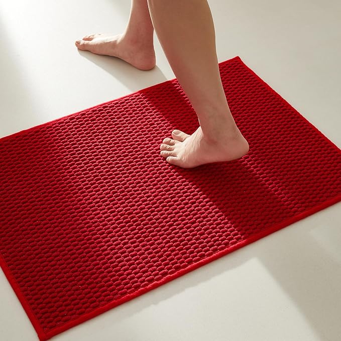 Christmas Bathroom Rugs Non Slip Washable, Super Absorbent Thin Bath Mat Small Quick Dry Low Pile Bathroom Rug, Red 20"x30"