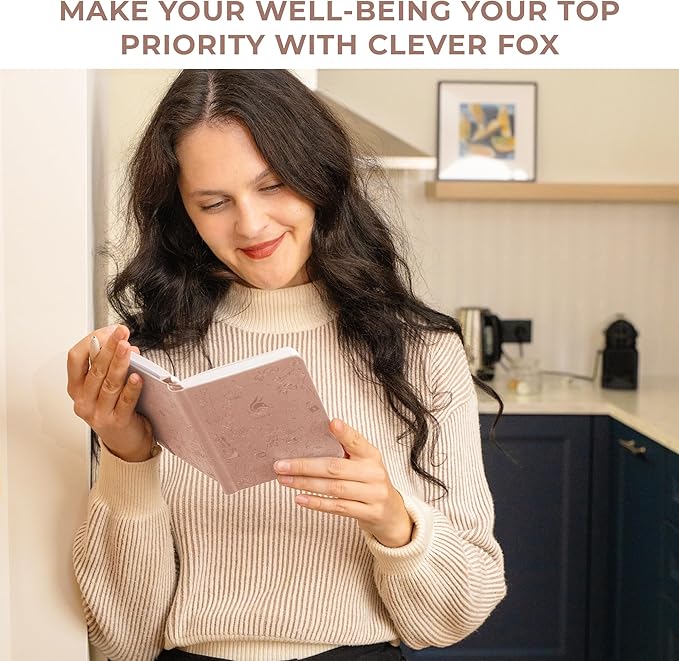 Clever Fox Fitness & Food Journal Pocket – Nutrition & Workout Planner for Women & Men – Diet & Gym Exercise Log Book with Calendars, Diet & Training Trackers – Lasts 3 Months, 4.3x5.5” (Rose Gold)