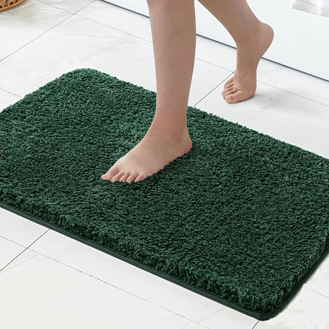 MIULEE Dark Green Absorbent Bath Rugs, Christmas Soft Small Bathroom Mats Non-Slip and Quick-Drying for Bathroom Bathtub Showers, Machine Washable Carpet (16 x 24 Inches)